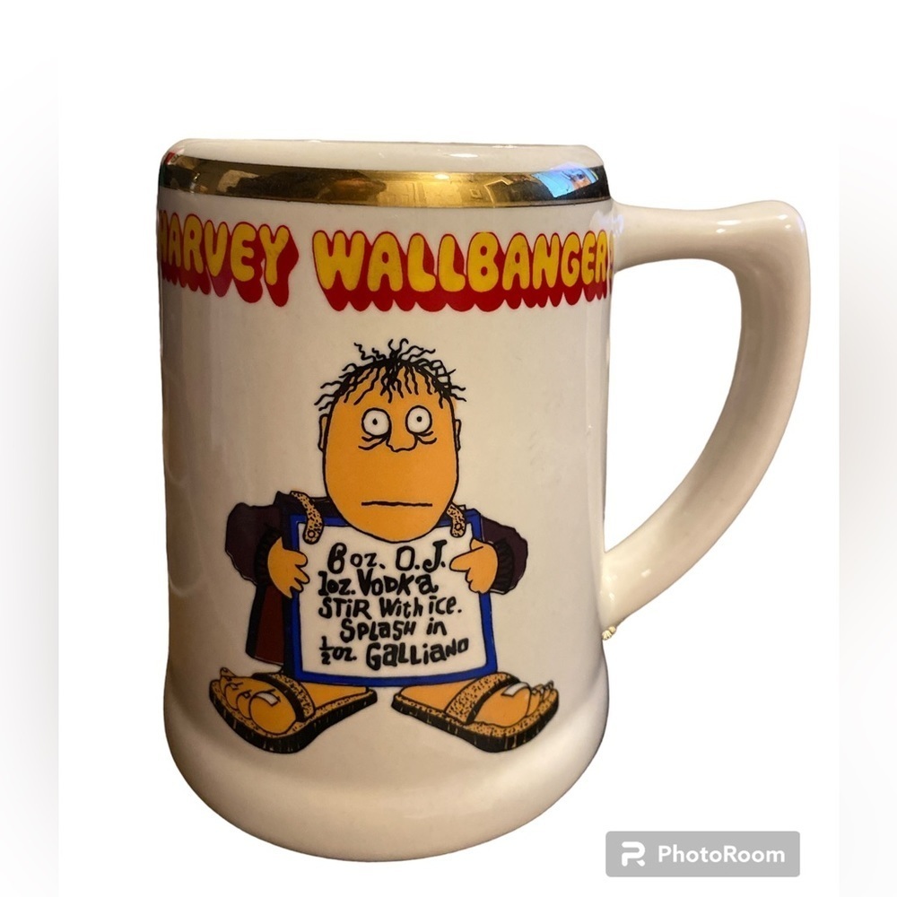 VINTAGE HARVEY WALLBANGER coffee mug